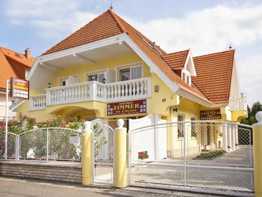 Gold House Pension Balatonfüred Eksteriør billede